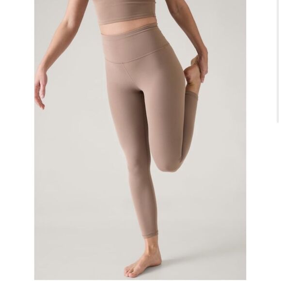Athleta Tan Ultra High Rise Elation 7/8 Tight Legging - Picture 1 of 10